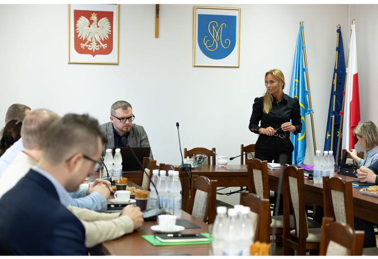 Sala konferencyjna spotkanie Gmina Poświętne